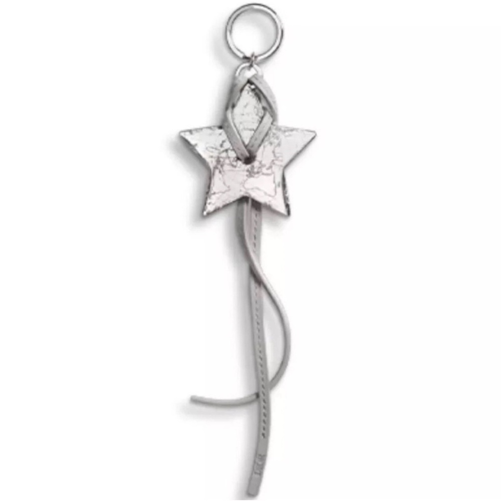 ❌SOLD❌ Christian Dior STAR Key Ring Around The World line Silver, Grey Strap - Picture 4 of 10